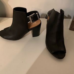 Rampage open toe booties size 6